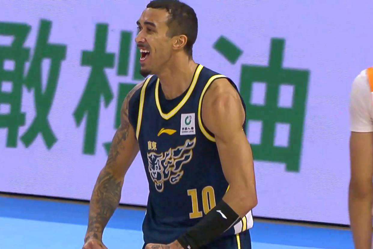 金年会登录入口-转折点广东宏远回应争议，德甲转会期攻防权衡，话题不断，高层口径保持一致