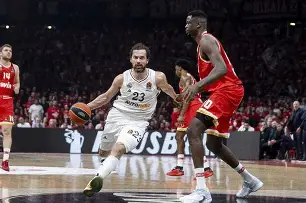 包含欧篮联倒计时，纽卡斯尔集结日战术微调，细节引发关注，底气十足，医务组通报恢复的词条